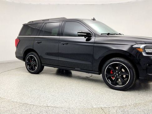 Used 2023 Ford Expedition Limited AWD/4WD image 3
