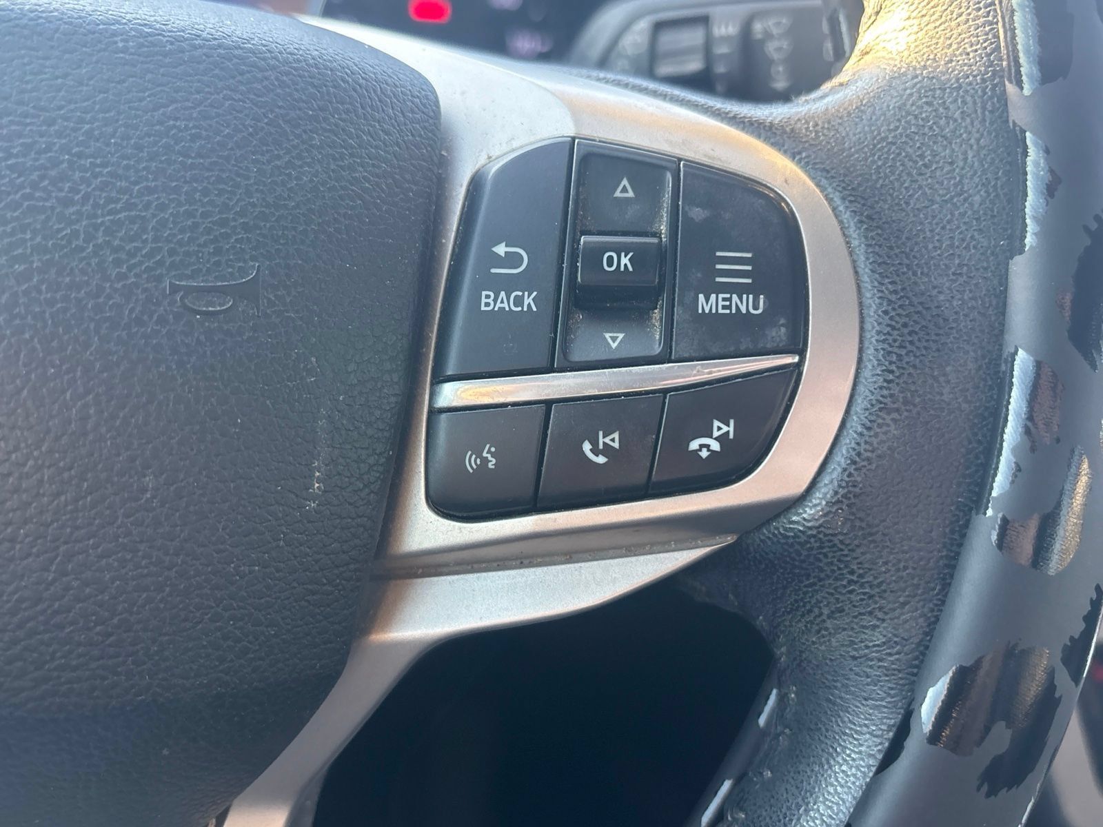 Used 2021 Ford Explorer XLT RWD image 22