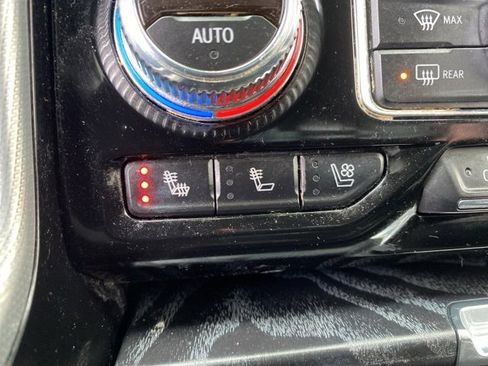 Used 2021 GMC Yukon XL Denali w/ Advanced Technology Package image 29