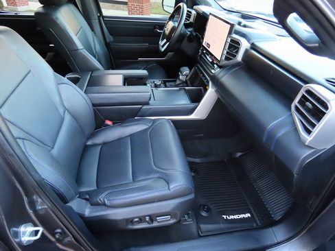 Used 2023 Toyota Tundra Platinum image 15