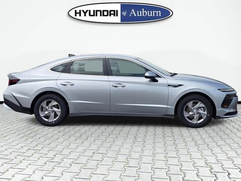 New 2026 Hyundai Sonata SE FWD image 4