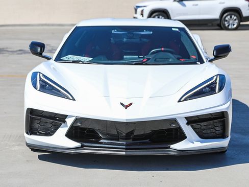Used 2022 Chevrolet Corvette Stingray Premium Cpe w/ Z51 Performance Package RWD image 2