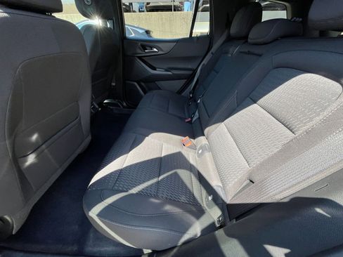 Used 2025 Chevrolet Equinox LT FWD image 27