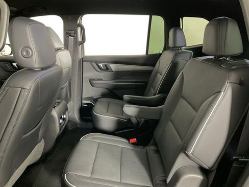 Used 2025 Buick Enclave Preferred image 33