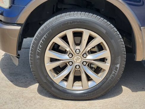 Used 2016 Ford F150 King Ranch w/ Equipment Group 601A Luxury AWD/4WD image 10