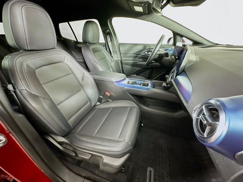 Used 2024 Chevrolet Equinox EV LT image 31