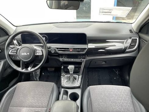 Used 2024 Kia Seltos S AWD/4WD image 31