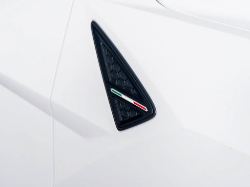 Used 2023 Lamborghini Urus Performante image 26