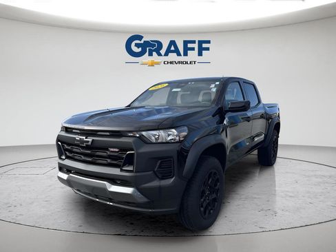 Used 2026 Chevrolet Colorado Trail Boss AWD/4WD image 4