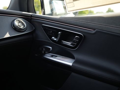 New 2025 Mercedes-Benz EQE 350+ 4MATIC SUV image 25