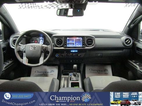 Used 2021 Toyota Tacoma TRD Off-Road image 19