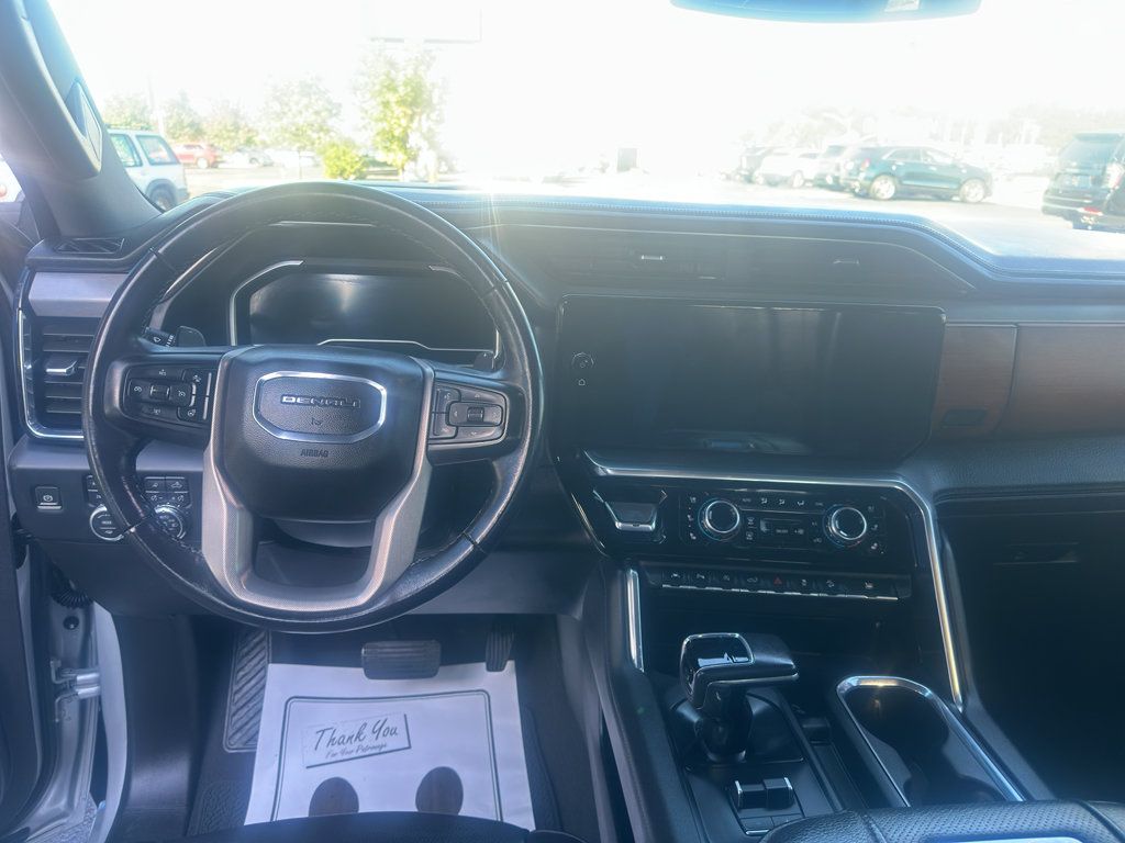 Used 2022 GMC Sierra 1500 Denali AWD/4WD image 15