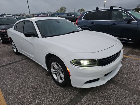 Used 2023 Dodge Charger SXT image 4