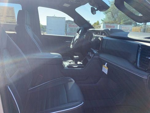New 2026 GMC Sierra 1500 AT4X AWD/4WD image 11