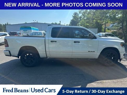 Used 2024 RAM 1500 Laramie AWD/4WD image 3