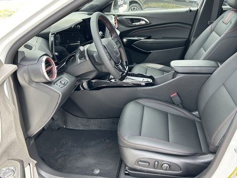 New 2026 Chevrolet Trax RS w/ Sunroof Package image 31