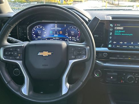 Certified 2025 Chevrolet Silverado 2500 LTZ w/ LTZ Premium Package image 17