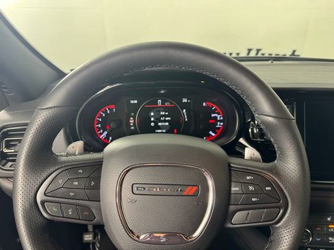 Used 2025 Dodge Durango GT AWD/4WD image 13