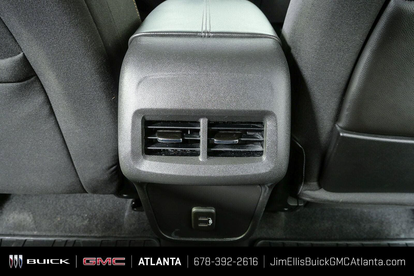 Used 2020 GMC Terrain SLE w/ Driver Convenience Package FWD image 17