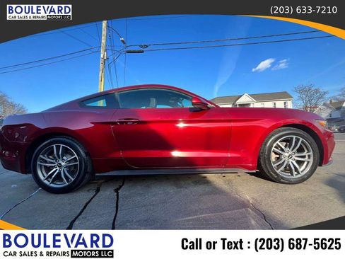 Used 2016 Ford Mustang Coupe image 6