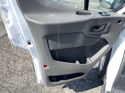 Used 2024 Ford Transit 350 XLT RWD image 3