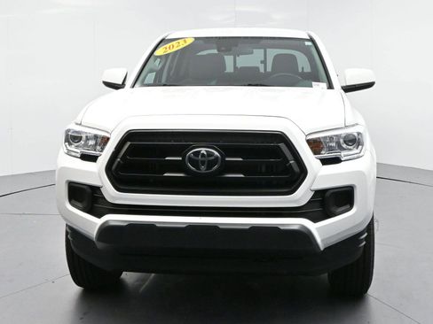 Used 2023 Toyota Tacoma SR AWD/4WD image 2