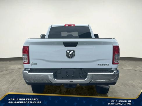 Used 2024 RAM 3500 Tradesman w/ Chrome Appearance Group AWD/4WD image 5