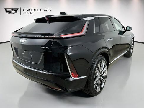 Certified 2026 Cadillac Lyriq Signature Luxury w/ Nappa Leather Package AWD/4WD image 5