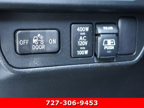 Used 2017 Toyota Tacoma TRD Off-Road AWD/4WD image 21