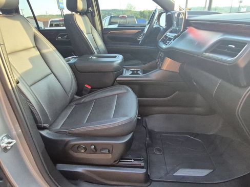 Used 2023 Chevrolet Tahoe High Country AWD/4WD image 34
