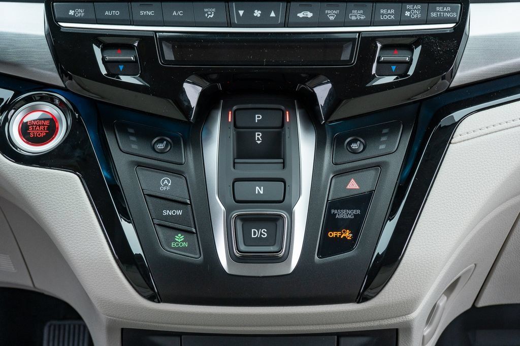 New 2026 Honda Odyssey Touring image 21