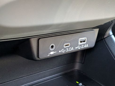 Certified 2025 Subaru Crosstrek 2.5i Sport w/ Crosstrek Mirror Package image 22