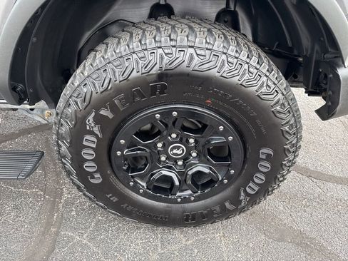 Used 2023 Ford Bronco Wildtrak AWD/4WD image 22