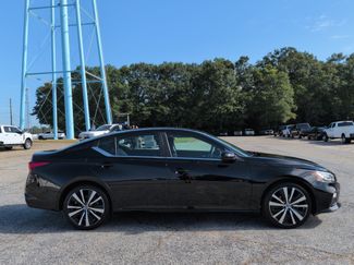 Used 2020 Nissan Altima 2.5 SR FWD video 2