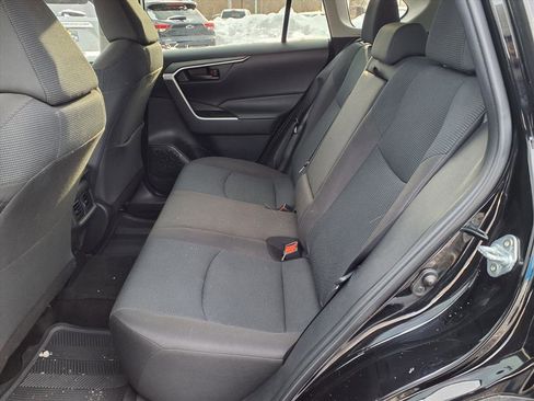 Used 2023 Toyota RAV4 LE image 7