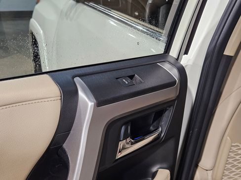 Used 2021 Toyota 4Runner Limited RWD image 36