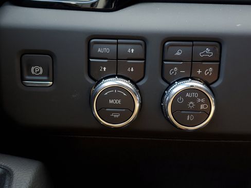 New 2025 GMC Sierra 2500 Denali image 33