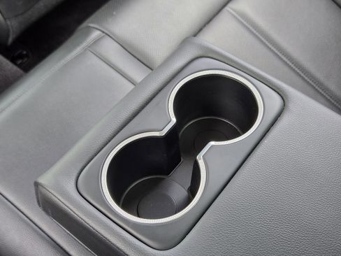 Used 2022 Genesis G70 2.0T image 31