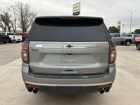 Used 2023 Chevrolet Suburban Premier image 16