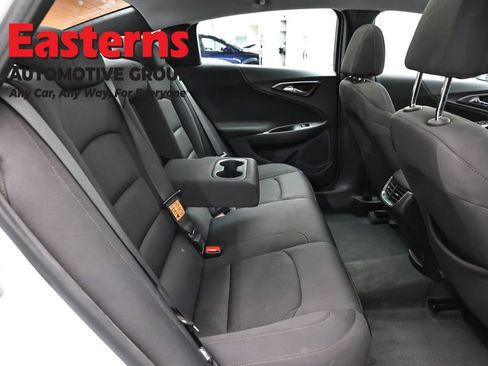 Used 2023 Chevrolet Malibu LT FWD image 21
