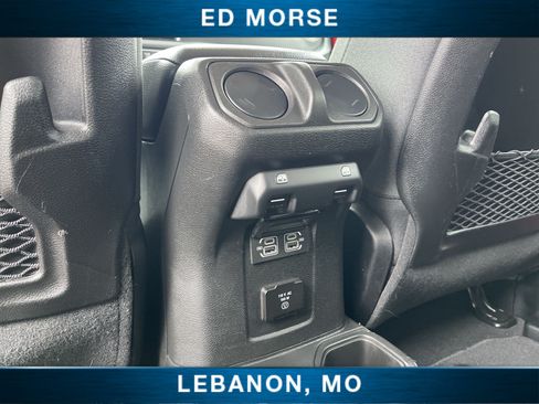 Used 2025 Jeep Wrangler Unlimited Rubicon AWD/4WD image 20