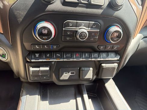 Used 2022 Chevrolet Silverado 3500 High Country w/ Z71 Off-Road Package AWD/4WD image 10