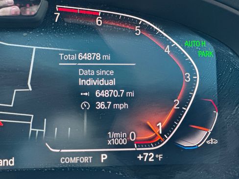 Used 2022 BMW 530i w/ Premium Package RWD image 23