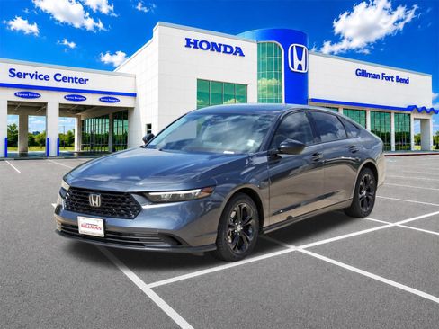Used 2025 Honda Accord SE image 3