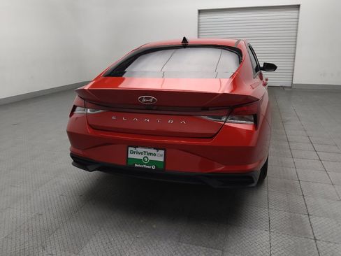 Used 2022 Hyundai Elantra SEL w/ Convenience Package FWD image 7