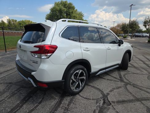 Used 2023 Subaru Forester Touring w/ Popular Package #2 AWD/4WD image 8