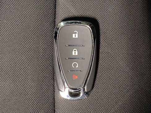 Used 2021 Chevrolet Trax LT w/ Sport Edition FWD image 32