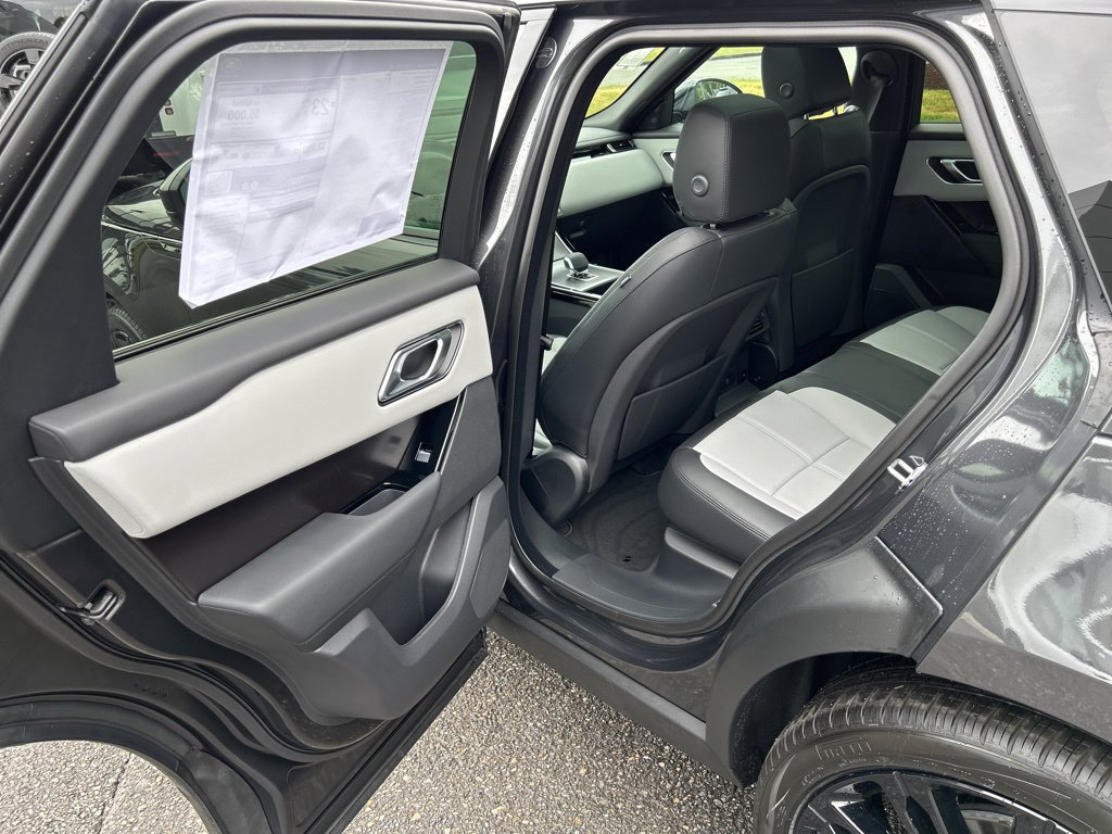 New 2026 Land Rover Range Rover Velar Dynamic SE AWD/4WD image 15