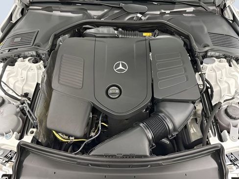 Used 2025 Mercedes-Benz C 300 4MATIC Sedan image 11