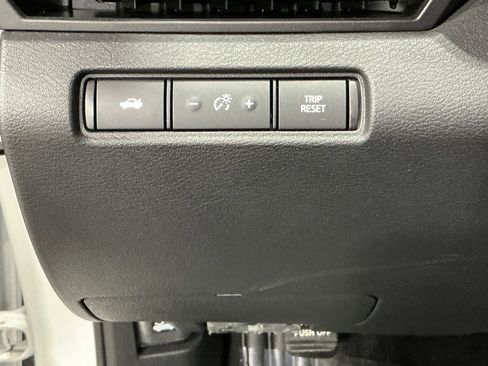 Used 2025 Nissan Altima 2.5 S image 13